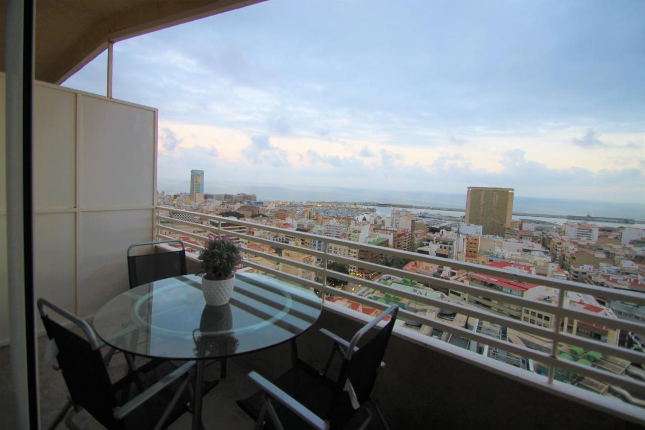 Apartamento Casaturis En El Corazon De Alicante A118 Kültér fotó